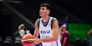 Ο Αλέξανδρος Σαμοντούροφ 