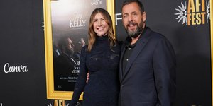 Ο Άνταμ Σάντλερ με τη σύζυγό του