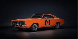 Η δημοπρασία αγγίζει ένα ευρύ φάσμα θεατών: εκείνους που μεγάλωσαν με την κλασική τηλεόραση, τους λάτρεις του σύγχρονου action cinema, τους φανατικούς των Fast & Furious / ΒΟΝΗΑΜS