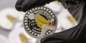 Σαράντα χρόνια μετά το Live Aid, το πρόσωπο του Φρέντι επιστρέφει σε ένα μικρό μεταλλικό σύμβολο εθνικής μνήμης / ΑΡ