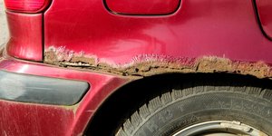 Σκουριασμένο αυτοκίνητο 