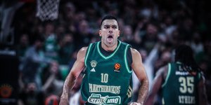 Ο Κώστας Σλούκας