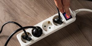 Η συσκευή που πρέπει οπωσδήποτε να αποσυνδέετε από την πρίζα κατά τη διάρκεια καταιγίδων για να αποφύγετε ζημιές