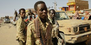 Στρατιώτες στο σπαραζώμενο από τον εμφύλιο πόλεμο, Σουδάν