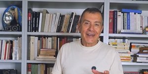 Σταύρος Θεοδωράκης