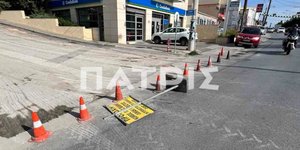 Η ταμπέλα που έπεσε πάνω στην δικυκλίστρια