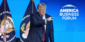  Φαβορί ο Τραμπ για το νεοσύστατο Βραβείο Ειρήνης της FIFA