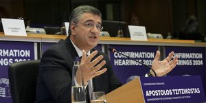 Ο ευρωπαίος επίτροπος Μεταφορών, Απόστολος Τζιτζικώστας