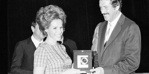 Ορνέλα Βανόνι με χρυσό δίσκο