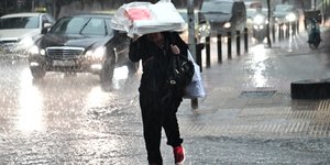 Σφοδρή καταιγίδα στην Αθήνα