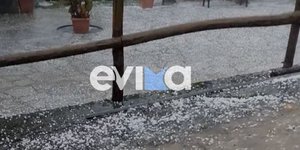 Χαλάζι σε χωριό της Εύβοιας