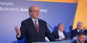 Στη ΓΣ ΕΝΠΕ ο Κ. Χατζηδάκης