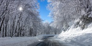 Χιονισμένος δρόμος