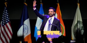 Ο Ζοχράν Μαμντάνι εκλέγεται ο πρώτος μουσουλμάνος δήμαρχος της Νέας Υόρκης