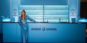 Το μπλε πάρτι της χρονιάς από τo BOMBAY SAPPHIRE και τη Βάσια Κωσταρά 