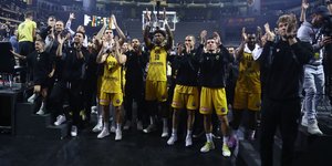 Πανηγυρικά στους «16» του BCL η ΑΕΚ