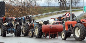 αγροτες εγνατια