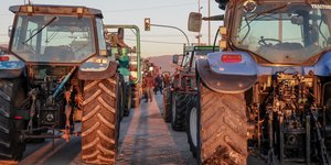 Αγρότες τρακτέρ στους δρόμους