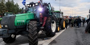 Συνεχίζονται οι κινητοποιήσεις των αγροτών