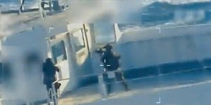 Στιγμιτότυπο από την πρόσφατη έφοδο Αμερικανών στρατιωτών σε πλοίο ανοικτά της Βενεζουέλας