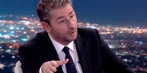 Ο πρόεδρος του ΠΑΣΟΚ, Νίκος Ανδρουλάκης, στην εκπομπή «Μεγάλη Εικόνα» στο Mega