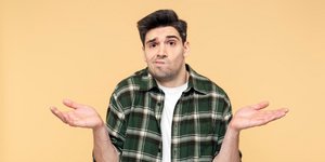 ΆΝΔΡΑς ΑΠΟΓΟΗΤΕΥΜΕΝΟς