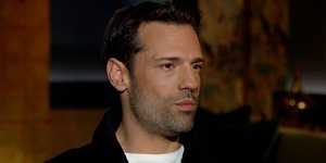 Ο Κωνσταντίνος Αργυρός μιλά για την Κίμπερλι Γκιλφόιλ