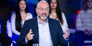 Σάκης Αρναούτογλου: Μαθητές από Άγραφα και Οινούσσες «άνοιξαν διάλογο» με την Ευρώπη