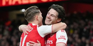  Η Άρσεναλ ξανά πρώτη μετά το 2-1 επί της Μπράιτον