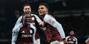 Με πρωταγωνιστή τον Γουότκινς, η Άστον Βίλα έκανε την ανατροπή με 2-1 επί της Τσέλσι