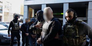 Ο Ελληνας Εσκομπάρ οδηγείται στον ανακριτή