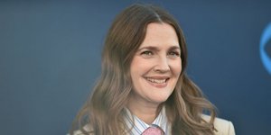 Η Ντρου Μπάριμορ σε βίντεο χωρίς μακιγιάζ