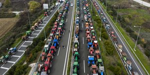 Μπλόκα αγροτών σε όλη τη χώρα