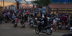 Άμαχοι στη Καμπότζη