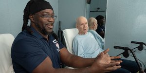 Η ιστορία ενός ηλικιωμένου που συγκίνησε την Κίμπερλι Γκιλφόιλ