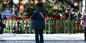 Sunshine to Ring in New Year as Arctic Chill Grips Greece