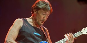 Πέθανε στα 74 του ο διάσημος τραγουδιστής και κιθαρίστας Κρις Ρέα