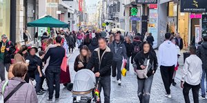 δημόσιοι υπάλληλοι