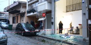 Σοβαρές υλικές ζημιές προκάλεσε η έκρηξη στον Εύοσμο Θεσσαλονίκης