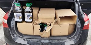 λάδι σε αυτοκίνητο