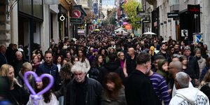 εορταστικό ωράριο