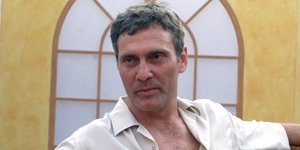 Αλμπέρτο Εσκενάζυ