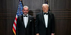 Ο Αλέξανδρος Εξάρχου με τον Ντόναλντ Τραμπ