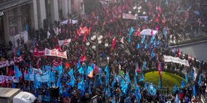 Διαδηλώσεις στο Μιλάνο και άλλες πόλεις της Ιταλίας κατά του προϋπολογισμού