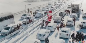 Στιγμιότυπο από τη διαφήμιση των Jumbo για τα Χριστούγεννα 2025