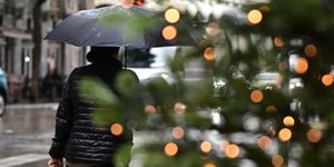 Rain, thunderstorms on Christmas Day