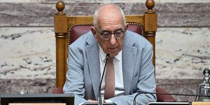 Βουλή: Υπερψηφίστηκε ο προϋπολογισμός μετά από 66 ώρες και 250 ομιλίες