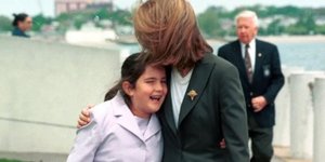 Η πρώην του Σβαρτσενέγκερ αποχαιρετά την ξαδέλφη της, Τατιάνα Σλόσμπεργκ