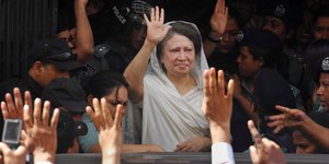 Η Χαλέντα Ζία, η πρώτη γυναίκα που ανέλαβε πρωθυπουργός στην ιστορία του Μπαγκλαντές