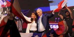  Χοσέ Αντόνιο Καστ με σύζυγο 